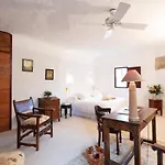 Chateau De Riell Отель 5*
