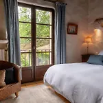 Chateau De Riell Отель 5*