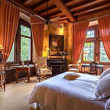 Chateau De Riell Hotel 5*