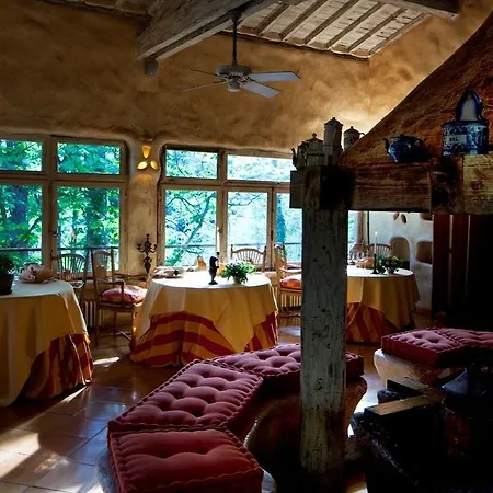 Hotel Chateau De Riell