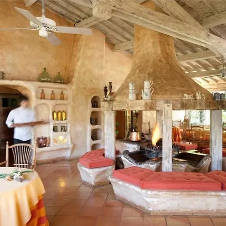 瑞尔城堡酒店 莫利