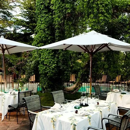 Hotell Chateau De Riell 5*
