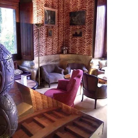 Chateau De Riell