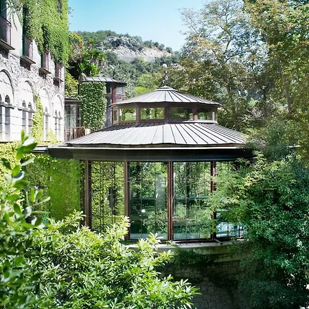 Chateau De Riell 5*