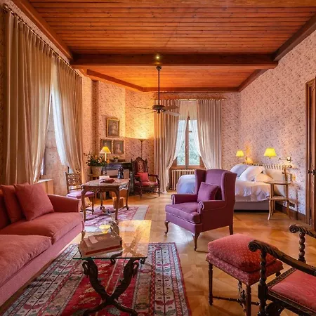 Chateau De Riell 5* Moltig les Bains