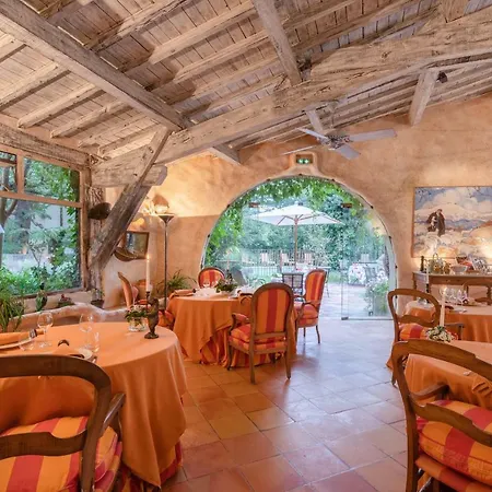 Hotel Château De Riell 5*