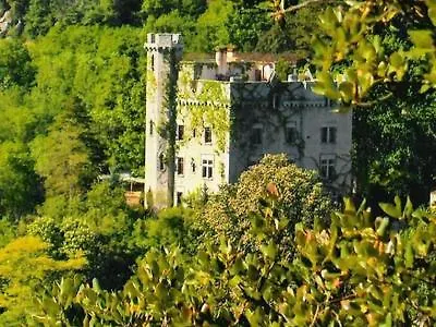Chateau De Riell فندق 5*