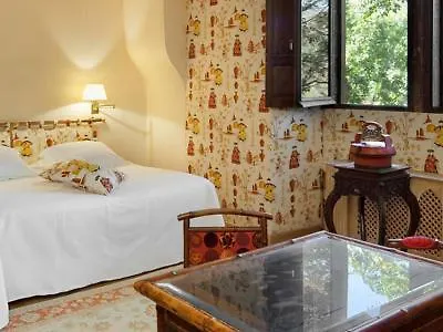 Chateau De Riell فندق 5*