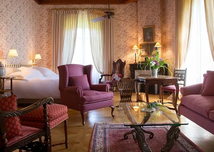 Chateau De Riell Hotel