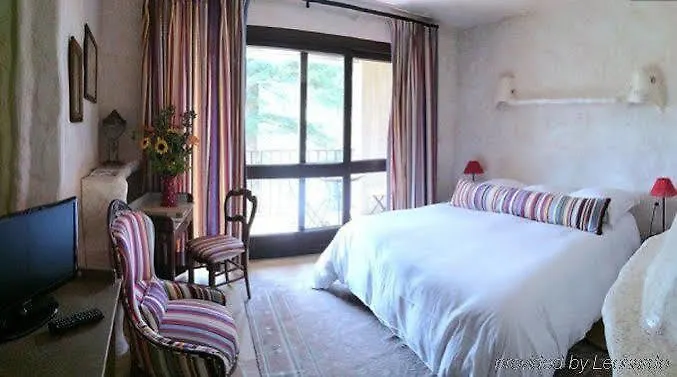 Chateau De Riell Hotel 5*